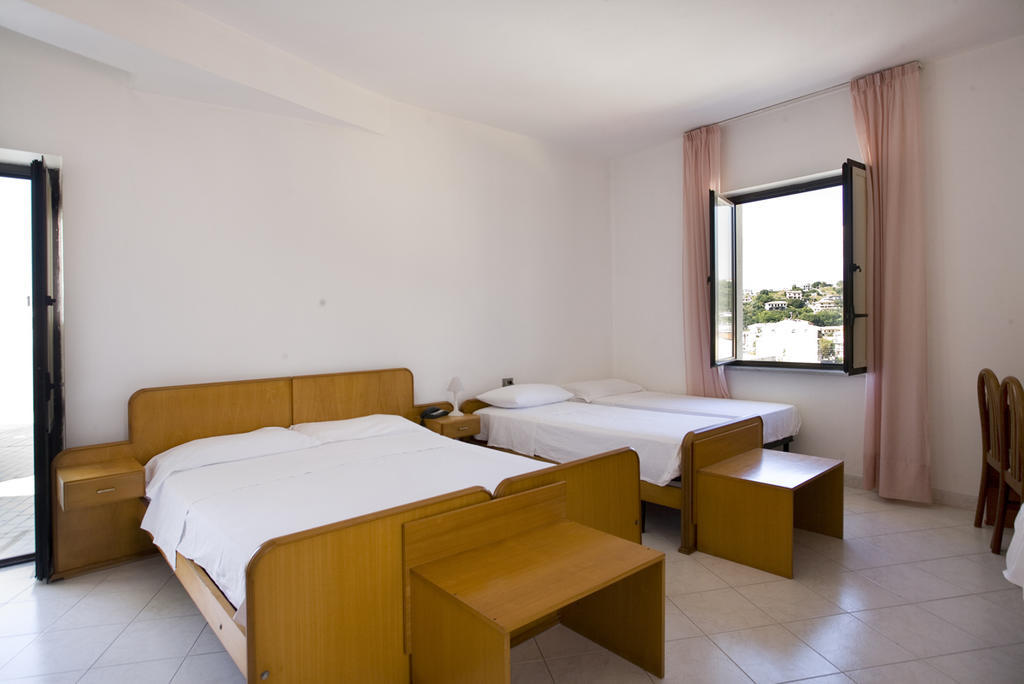 Hotel Vittoria Сапри Стая снимка